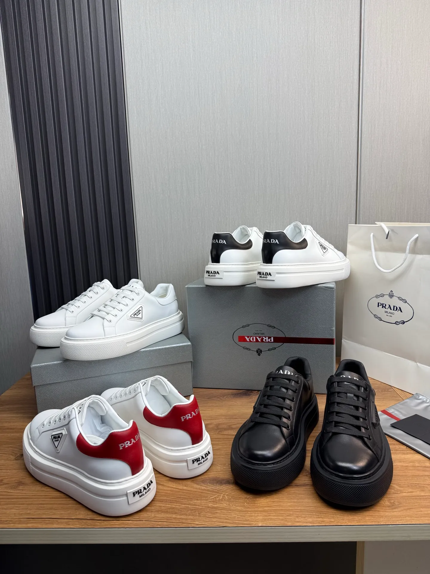 Men's shoes 💰560💰 [PRADA] Men's shoes are popular in the counter, official website is synchronized, 1 high-quality shipment ✔️Original cowhide upper + cowhide lining, 1🆚1 replica, original sole, 38-45 (45 customized, non-refundable)